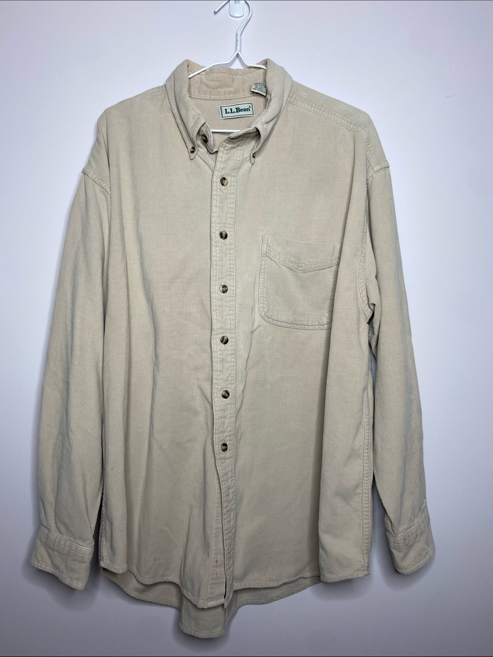 Vintage L.L. Bean Men's Light Beige Button-Down Corduroy Shirt